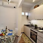 Con Privata Vista Nuovissimo Apartman
