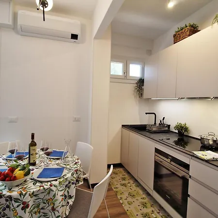 Con Privata Vista Nuovissimo Apartamento